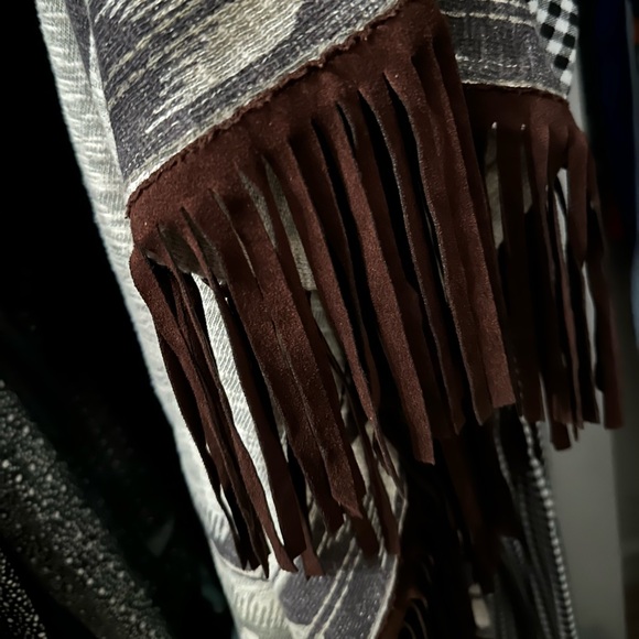 NWOT Double D. Ranch Fringe western Poncho - Picture 9 of 9